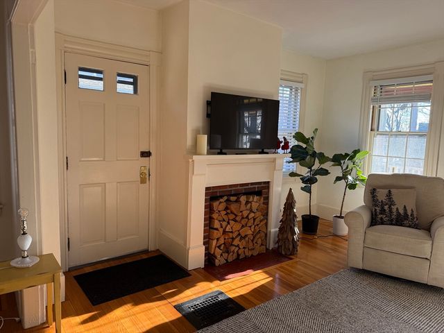 15 Clarmont Terrace 15, Swampscott, MA 01907