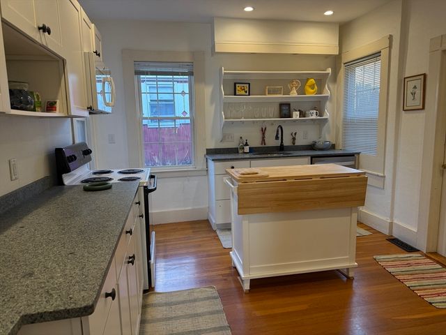 15 Clarmont Terrace 15, Swampscott, MA 01907