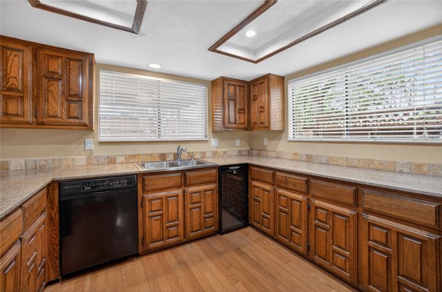 3136 Pin Oak Court, Farmers Branch, TX 75234