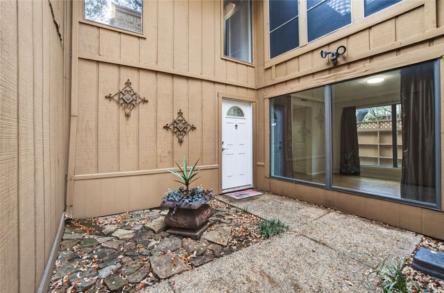 3136 Pin Oak Court, Farmers Branch, TX 75234