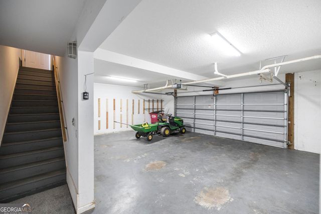 126 Pineworth Pointe Drive, Macon, GA 31216