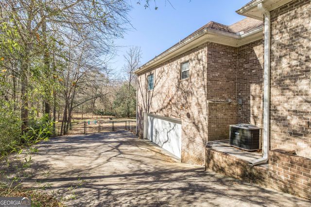 126 Pineworth Pointe Drive, Macon, GA 31216