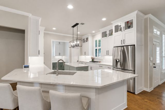 180 Creekway Bend, Southlake, TX 76092