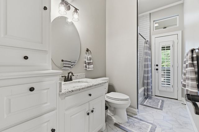180 Creekway Bend, Southlake, TX 76092