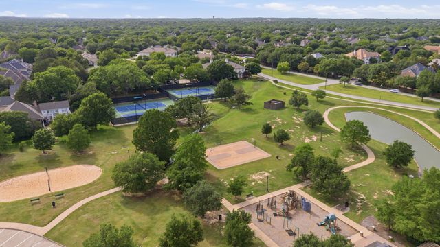 180 Creekway Bend, Southlake, TX 76092