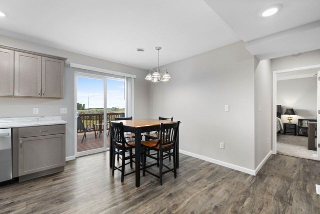 2609 Granite Dr NW, Minot, ND 58703