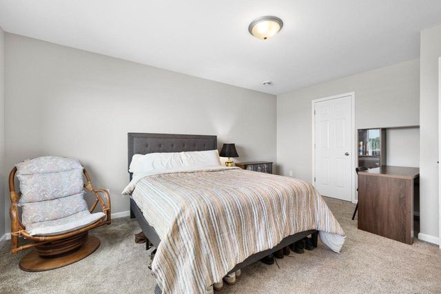 2609 Granite Dr NW, Minot, ND 58703