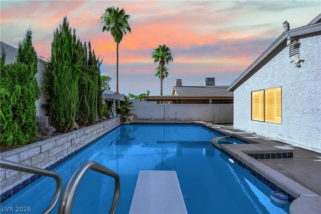 5073 Stormy Circle, Las Vegas, NV 89119