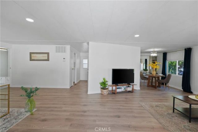 31130 S General Kearny 136, Temecula, CA 92591