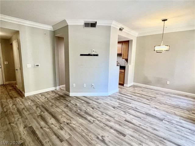 260 East Flamingo Road 202, Las Vegas, NV 89169