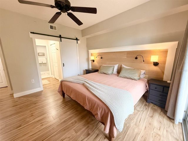 5701 BENTGRASS DRIVE 18-104, Sarasota, FL 34235