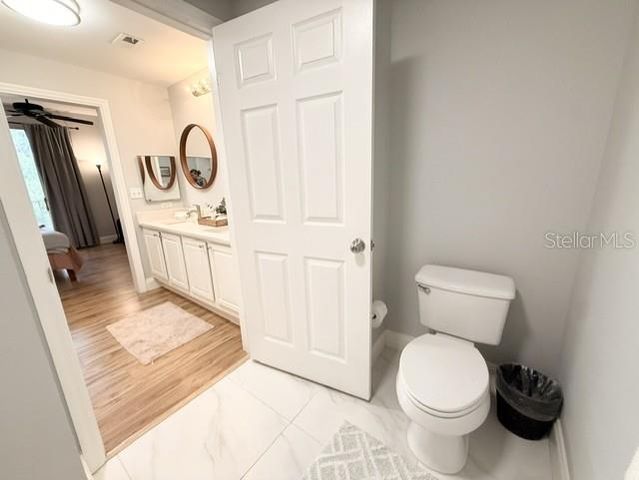 5701 BENTGRASS DRIVE 18-104, Sarasota, FL 34235