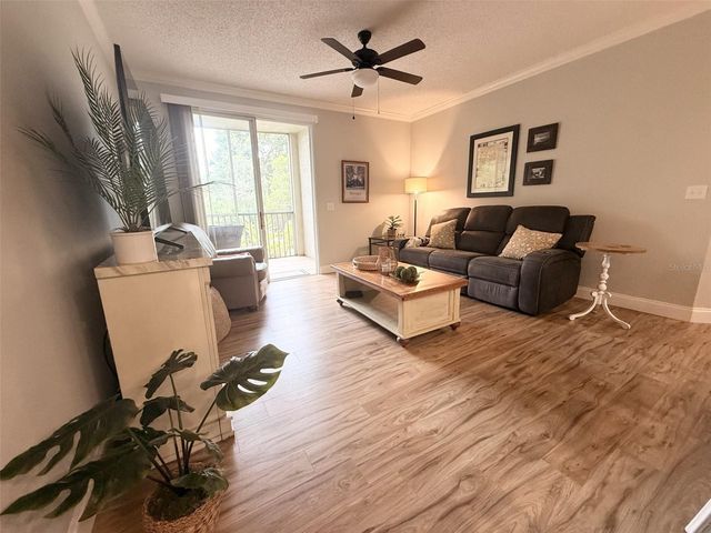 5701 BENTGRASS DRIVE 18-104, Sarasota, FL 34235