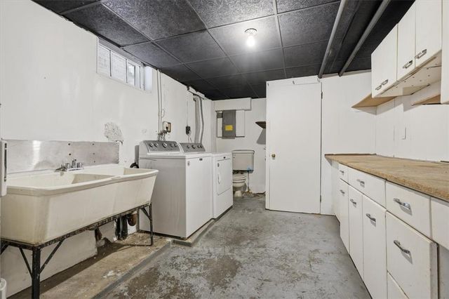 2021 West Green Street, Allentown City, PA 18104