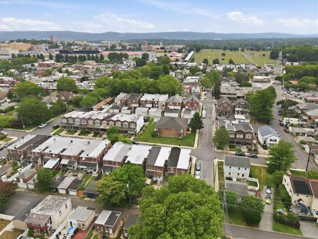 2021 West Green Street, Allentown City, PA 18104