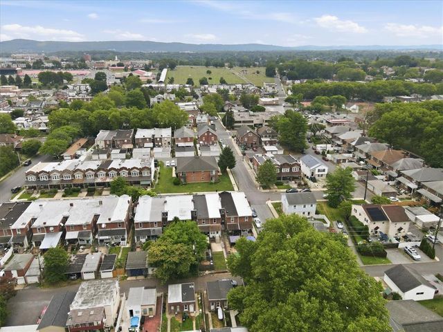 2021 West Green Street, Allentown City, PA 18104