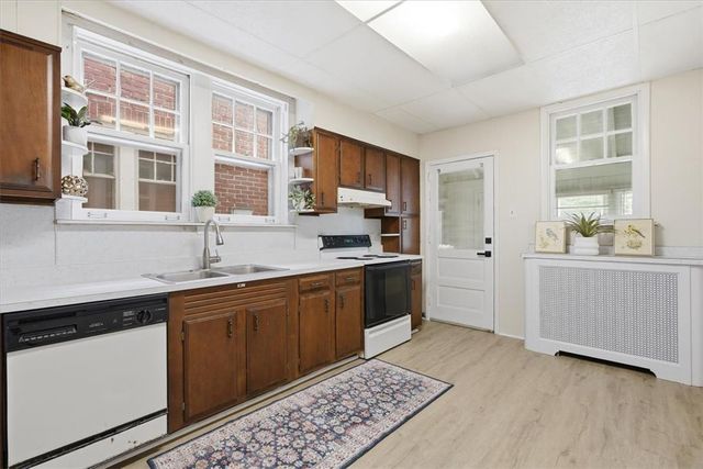 2021 West Green Street, Allentown City, PA 18104