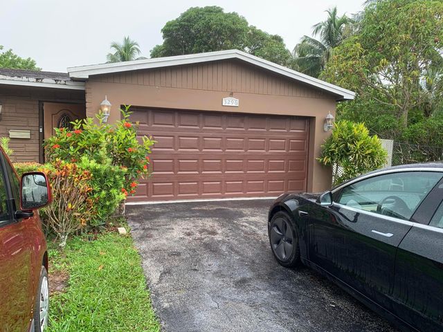 3296 NW 41ST Street, Lauderdale Lakes, FL 33309