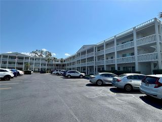 2020 WORLD PARKWAY BOULEVARD 14, Clearwater, FL 33763