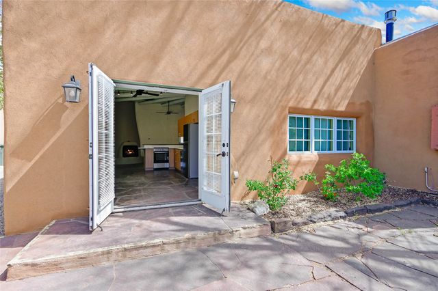 307 Johnson, Santa Fe, NM 87501