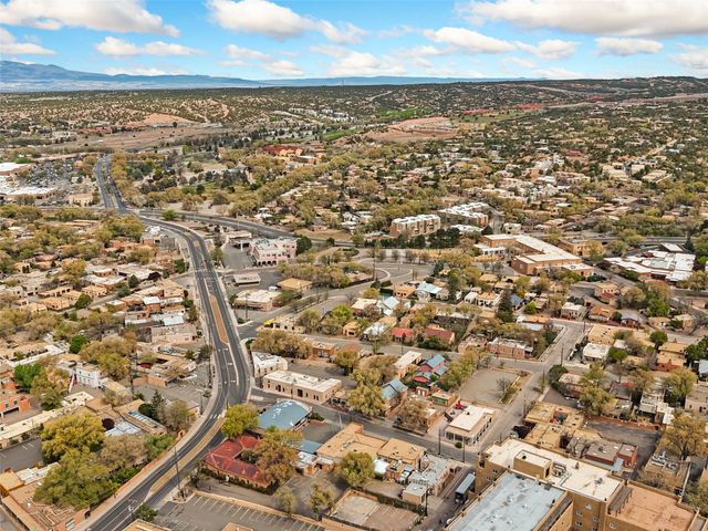 307 Johnson, Santa Fe, NM 87501