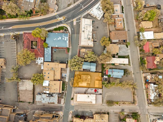 307 Johnson, Santa Fe, NM 87501