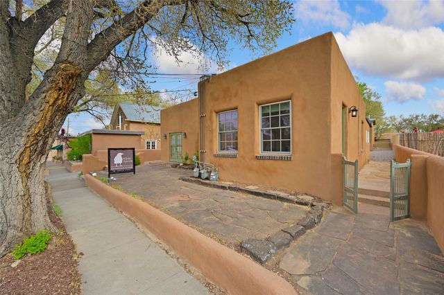 307 Johnson, Santa Fe, NM 87501