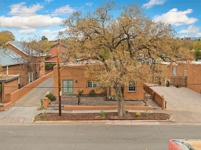 307 Johnson, Santa Fe, NM 87501