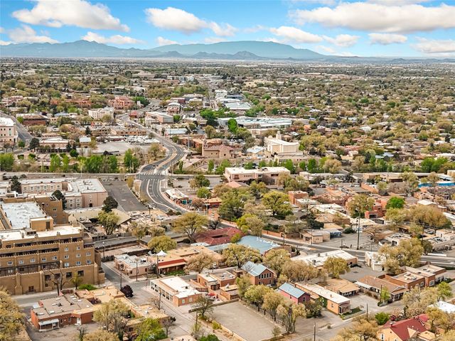 307 Johnson, Santa Fe, NM 87501