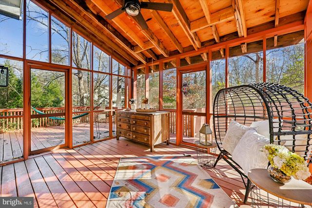 7614 CARTERET RD, Bethesda, MD 20817