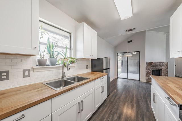 509 Benedict Lane, Arlington, TX 76002