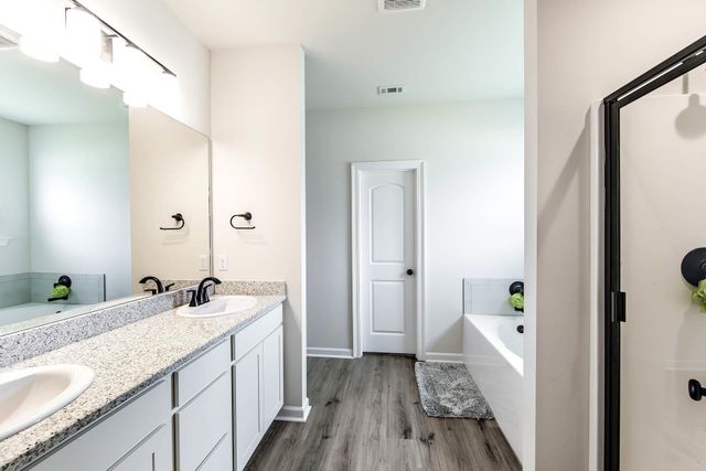 129 Villa Dr, Thibodaux, LA 70301