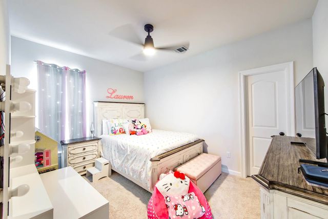 129 Villa Dr, Thibodaux, LA 70301