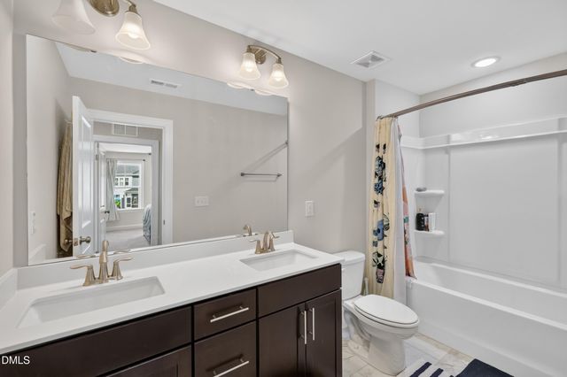 1752 Alpine Summer Lane, Apex, NC 27502