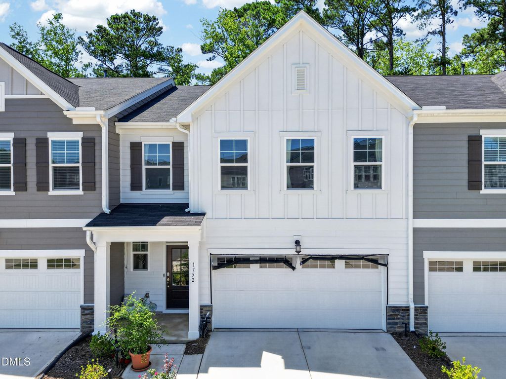 1752 Alpine Summer Lane, Apex, NC 27502