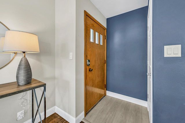 6125 Middleton COURT S, Greendale, WI 53129