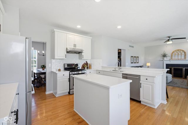1473 Esprit Drive, Carmel, IN 46074