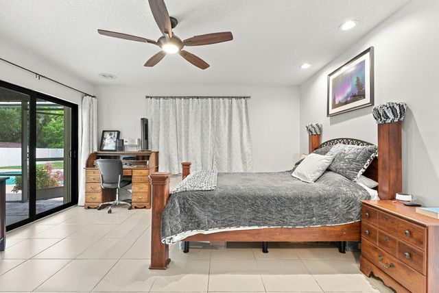 99 Cuyahoga Road, Lake Worth, FL 33467