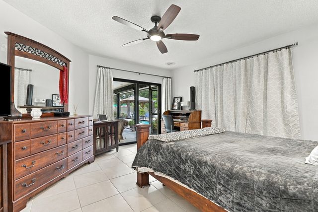 99 Cuyahoga Road, Lake Worth, FL 33467