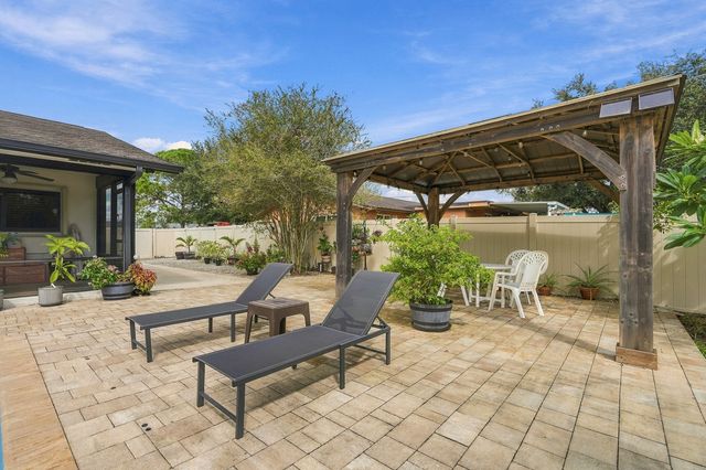 99 Cuyahoga Road, Lake Worth, FL 33467