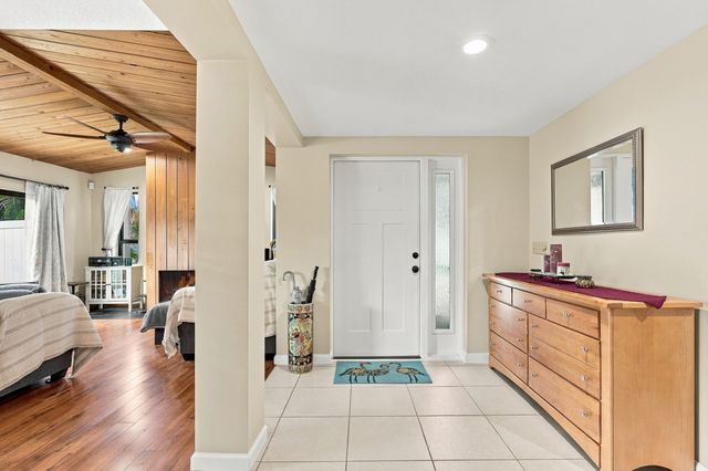 99 Cuyahoga Road, Lake Worth, FL 33467