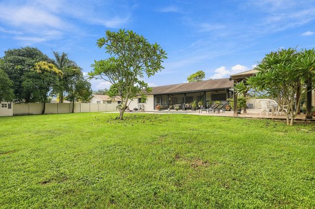 99 Cuyahoga Road, Lake Worth, FL 33467