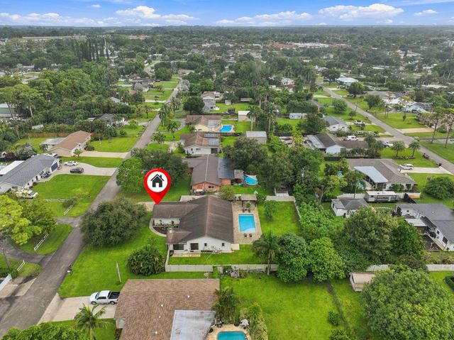 99 Cuyahoga Road, Lake Worth, FL 33467