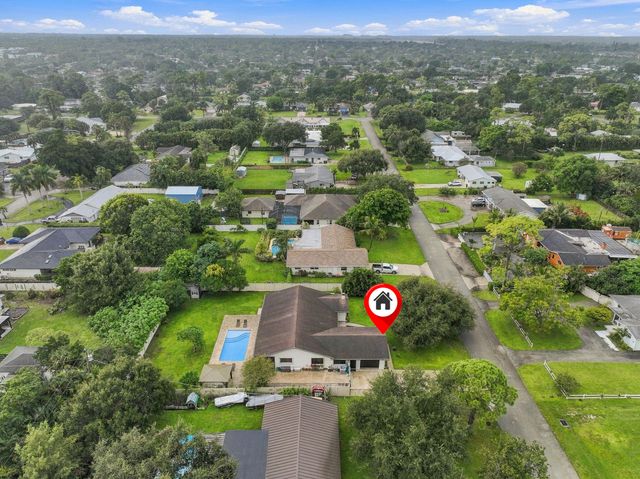 99 Cuyahoga Road, Lake Worth, FL 33467