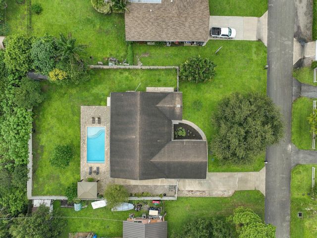 99 Cuyahoga Road, Lake Worth, FL 33467