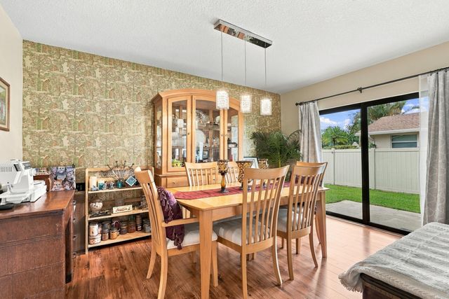 99 Cuyahoga Road, Lake Worth, FL 33467