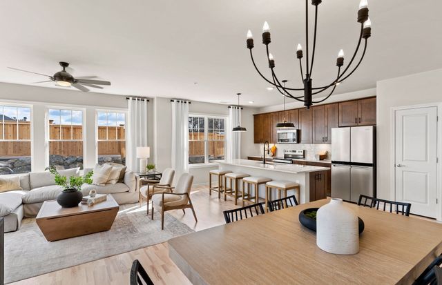 30 Coppersmith Way 50701, Canton, MA 02021