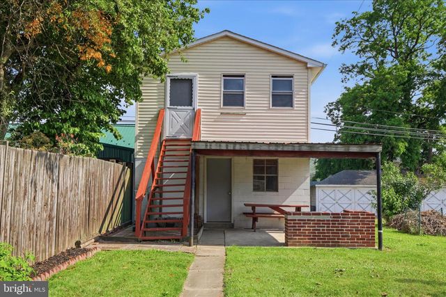 274 MOORE ST, Millersburg, PA 17061