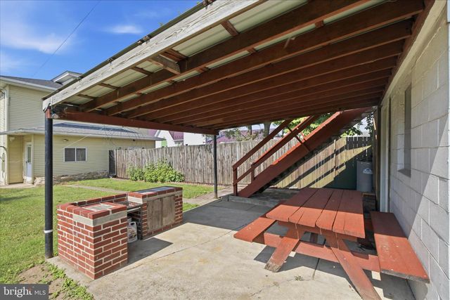 274 MOORE ST, Millersburg, PA 17061
