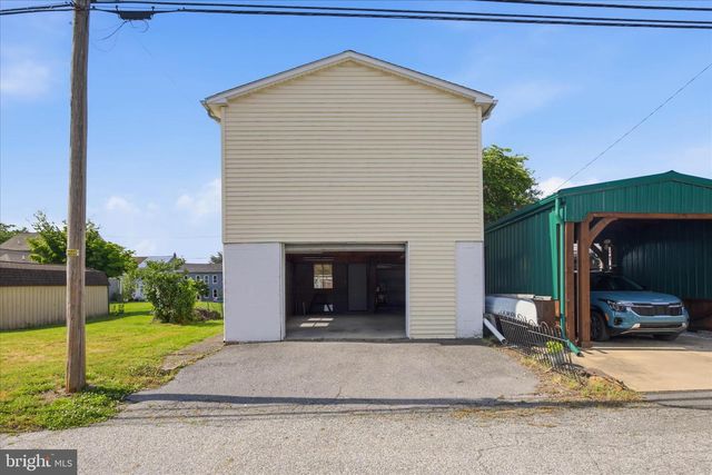 274 MOORE ST, Millersburg, PA 17061